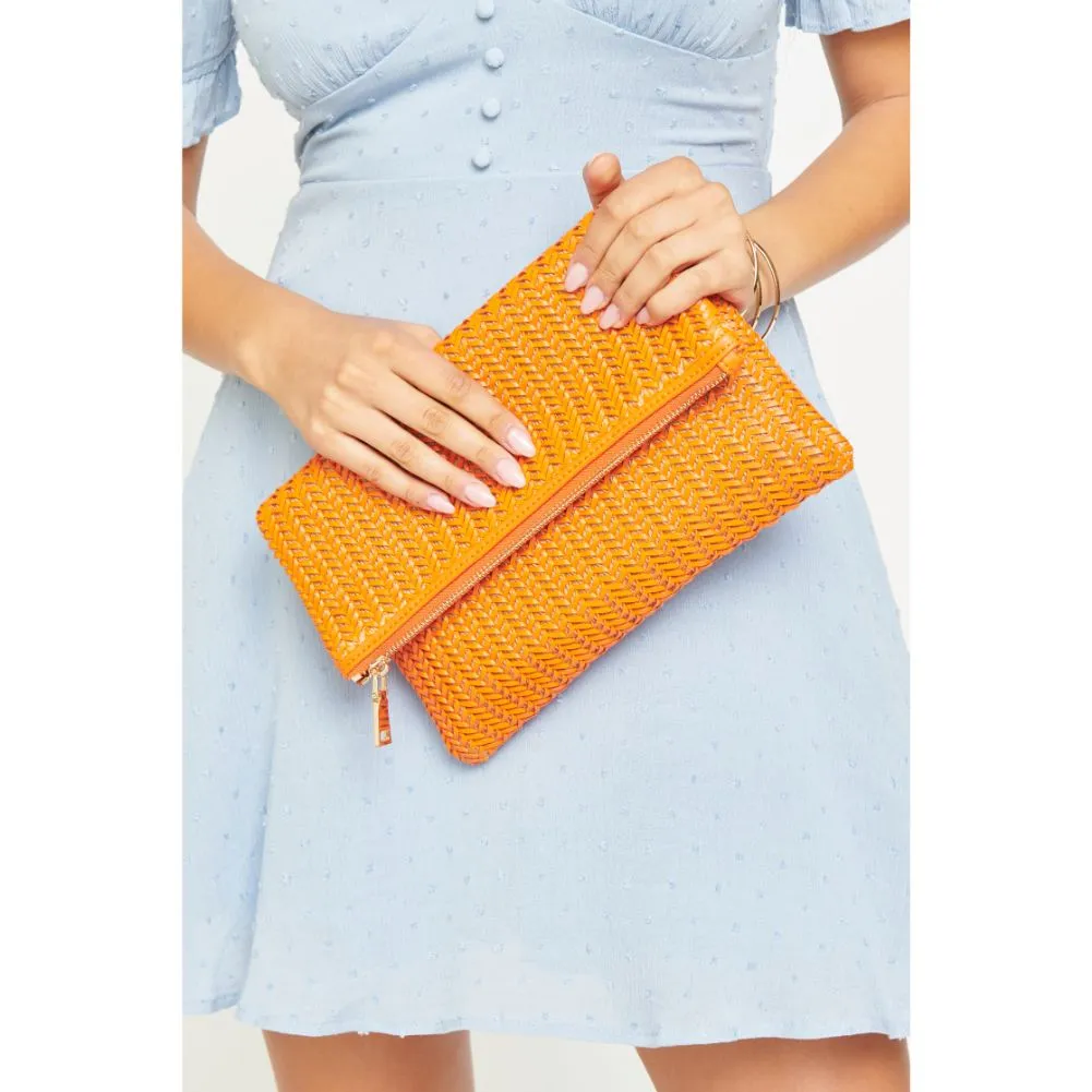 Carrie Clutch