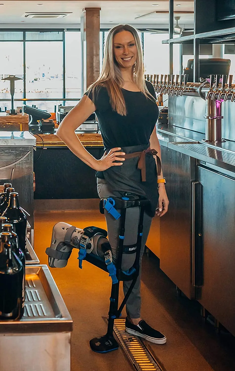 iWALK 3.0 Hands Free Crutch - Pain Free Knee Crutch - Alternative to Crutches