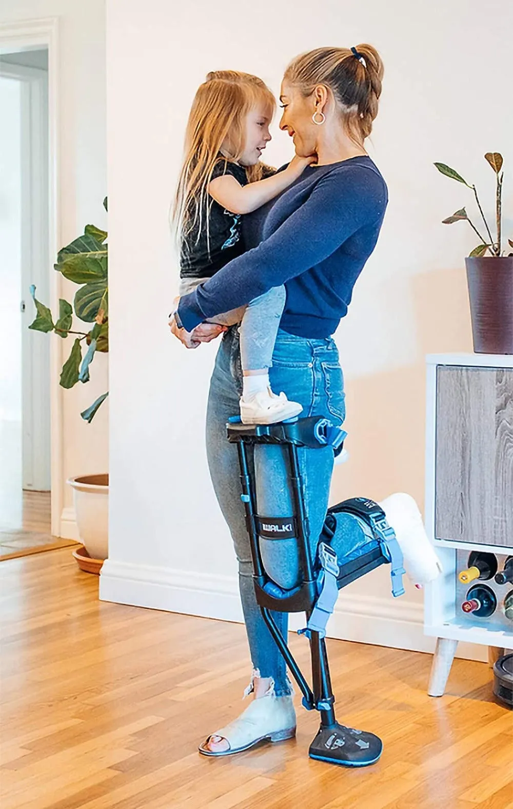 iWALK 3.0 Hands Free Crutch - Pain Free Knee Crutch - Alternative to Crutches